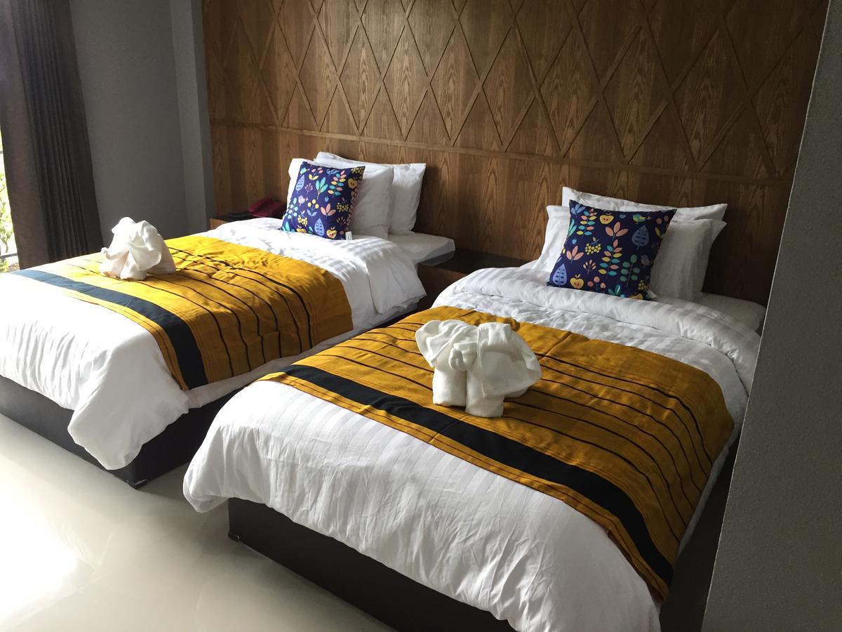 Hobby Hotel Uttaradit Extérieur photo
